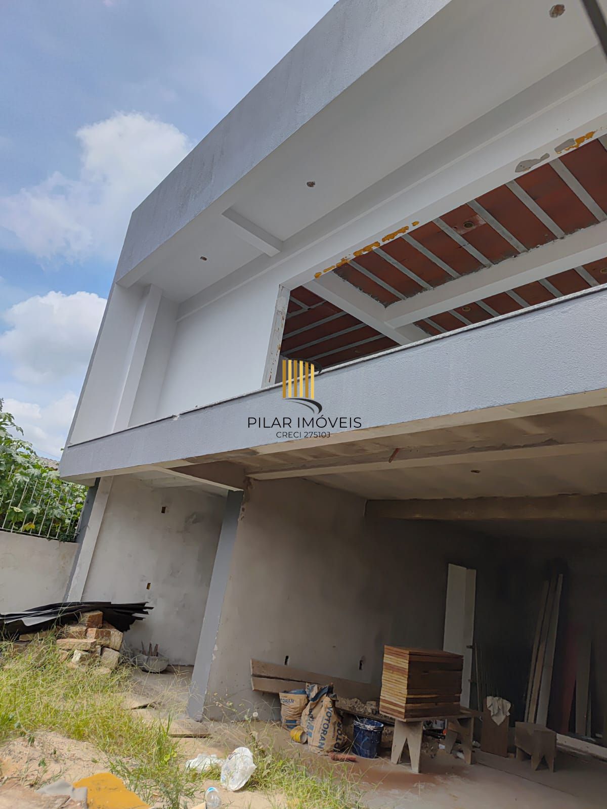 Casa 3 dormitórios no bairro Partenon