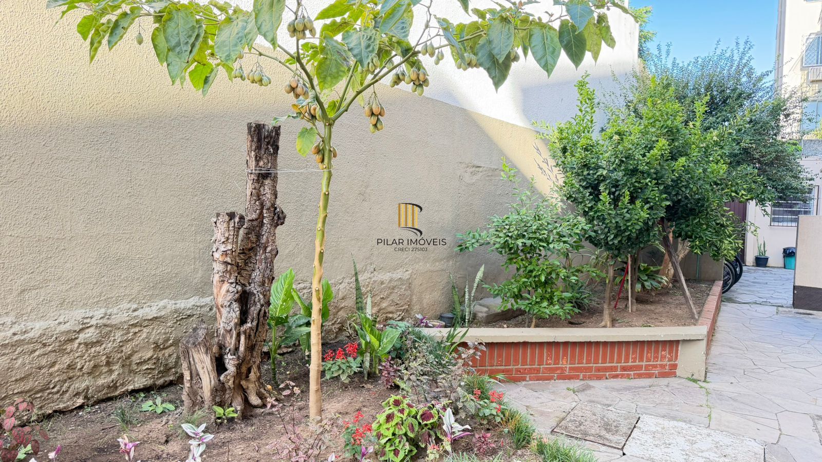 Apartamento de 2 dormitórios com vista para o Marinha no bairro Menino Deus em Porto Alegre/RS