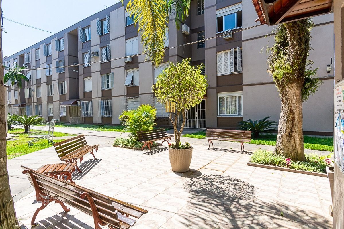 Apartamento com 02 quartos no Bairro Vila Ipiranga