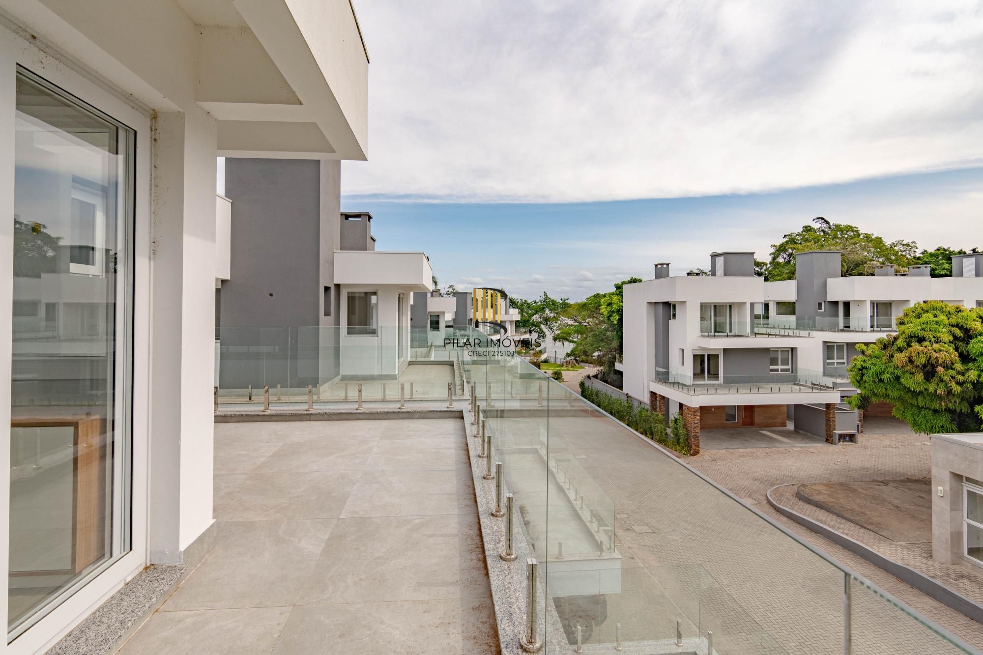 Casa de Condomínio 3 dormitórios no bairro Ipanema