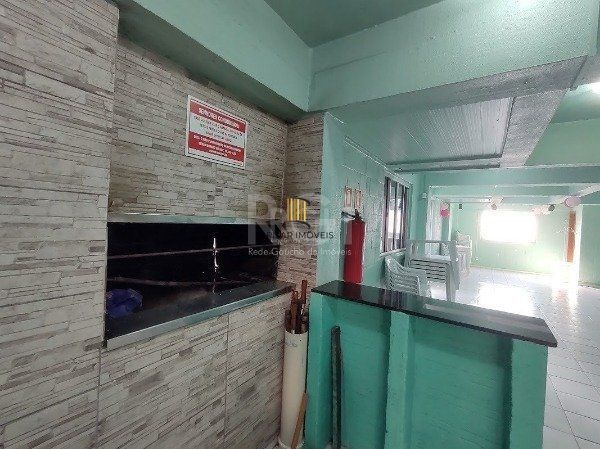 Apartamento dois dormitórios com vaga de garagem