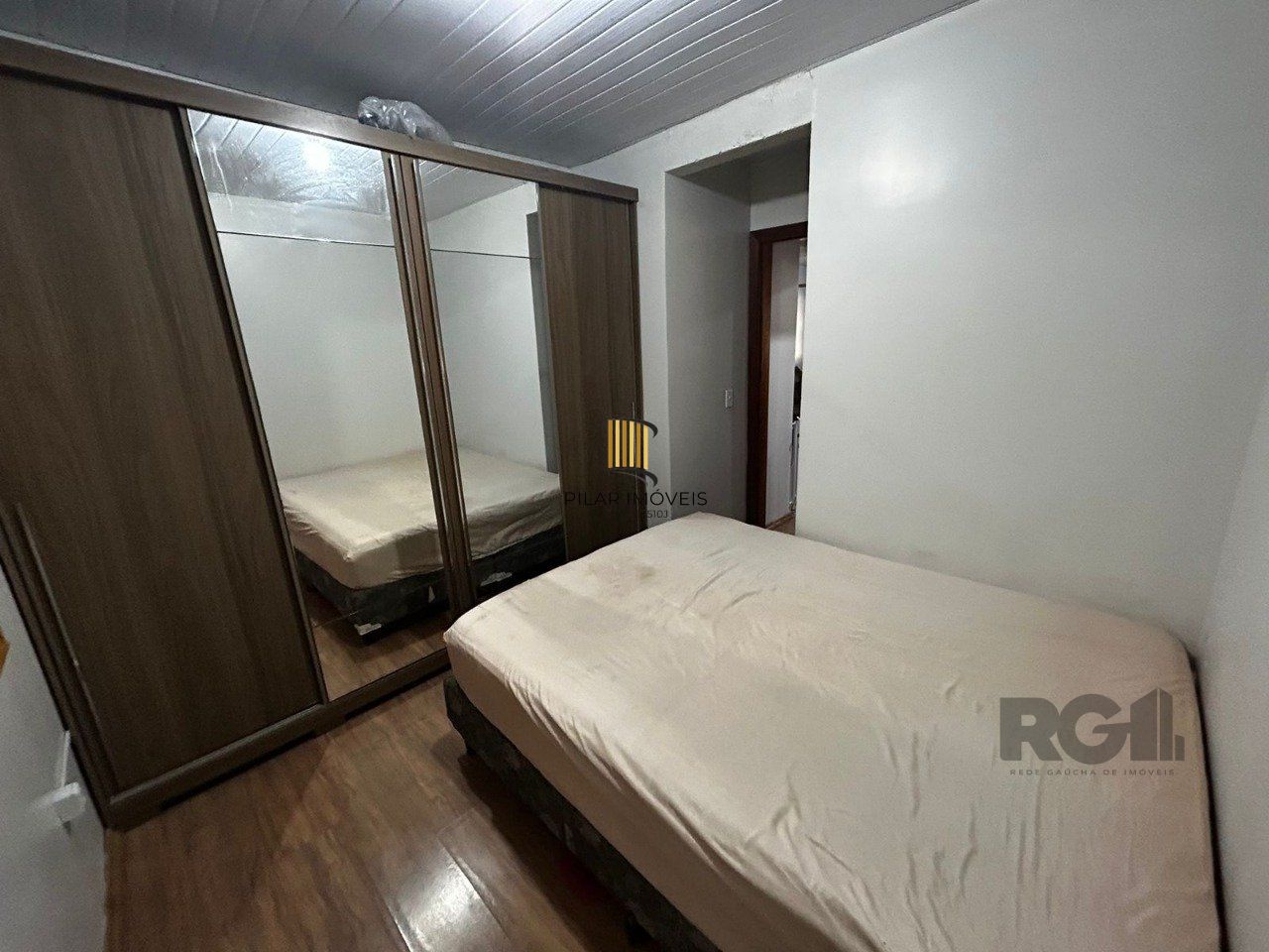 Casa para Venda - 120m², 5 dormitórios, 2 vagas - Hípica, Porto Alegre