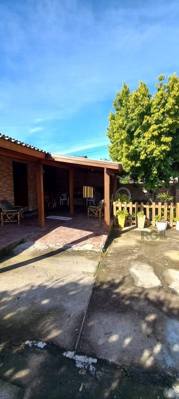 OPORTUNIDADE DE NEGOCIO, CASA A VENDA NA ZONA SUL, BAIRRO LAMI  