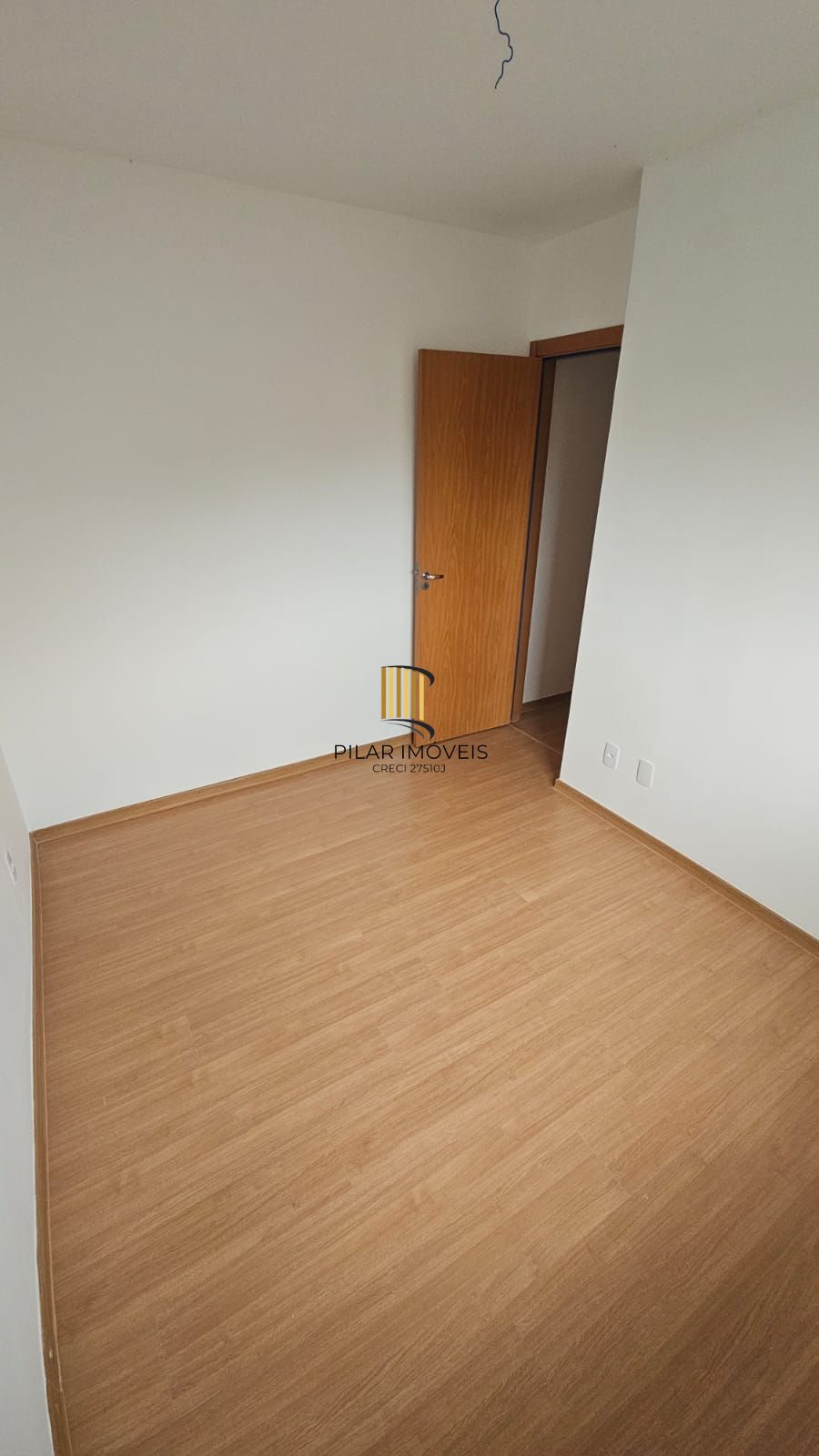 Apartamento de 2 dormitórios com 1 vaga de garagem , nunca habitado !