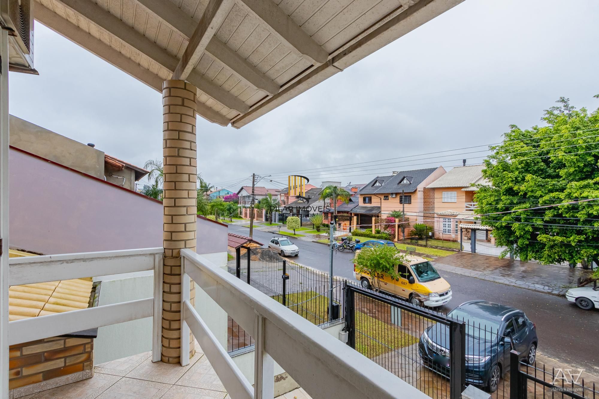 Linda Casa com 3 suítes no Santa Fé