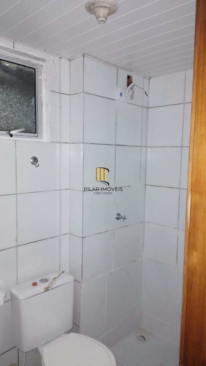 Apartamento dois dormitórios com vaga de garagem