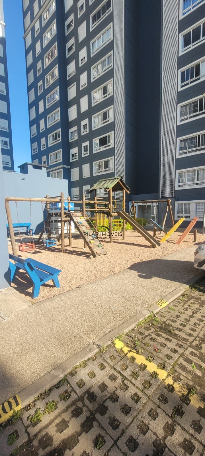 Apartamento com 02 quartos, 01 banheiro, 01 vaga no Bairro Alto Petrópolis.