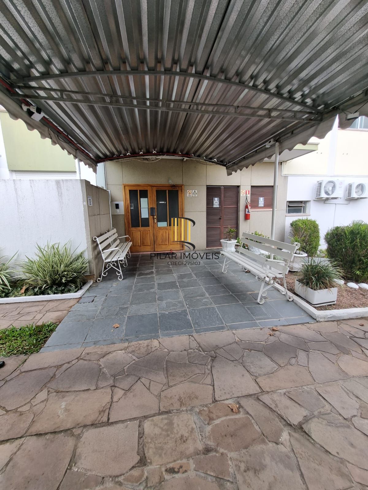 APARTAMENTO 2 DORMITÓRIOS – ÓTIMO ESTADO | LOCALIZAÇÃO PRIVILEGIADA