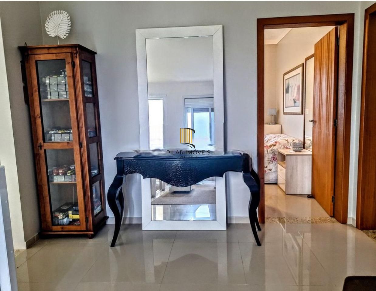 Casa na praia  Xangri-la c 222m2 privados  , 3 dormit, 2 Suites semi mobiliada c piscina. aceita imóvel como parte do pagamento em Porto Alegre