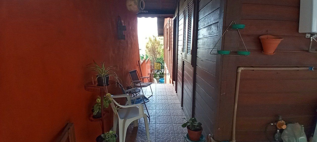 Casa 3 dormitórios no bairro Tristeza