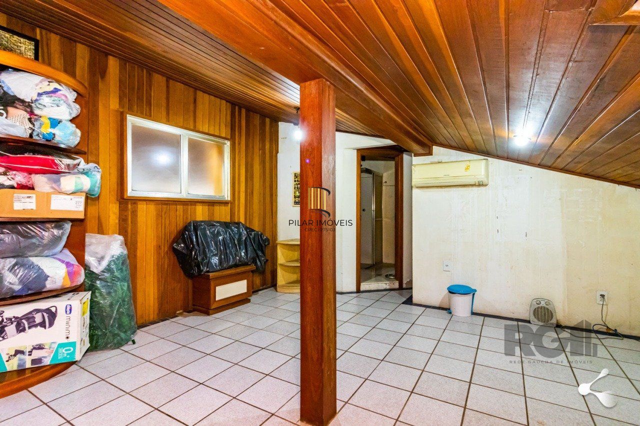 CASA, 4 DORMITÓRIOS, 3 SUÍTES, 2 VAGAS DE GARAGEM, BAIRRO IPANEMA, PORTO ALEGRE/RS