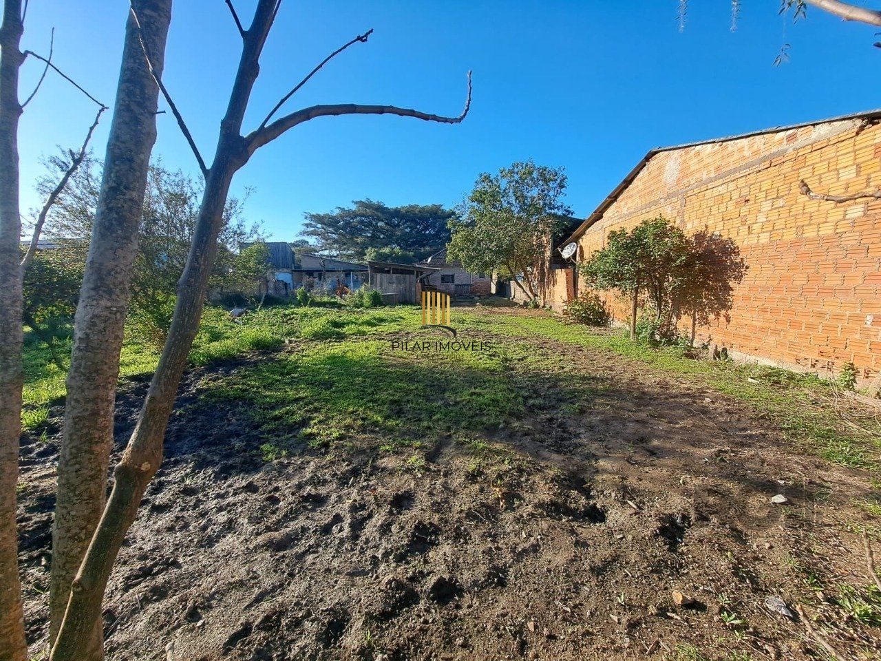 Casa à venda 2 dormitórios 3 vagas no Bairro Lami Porto Alegre RS