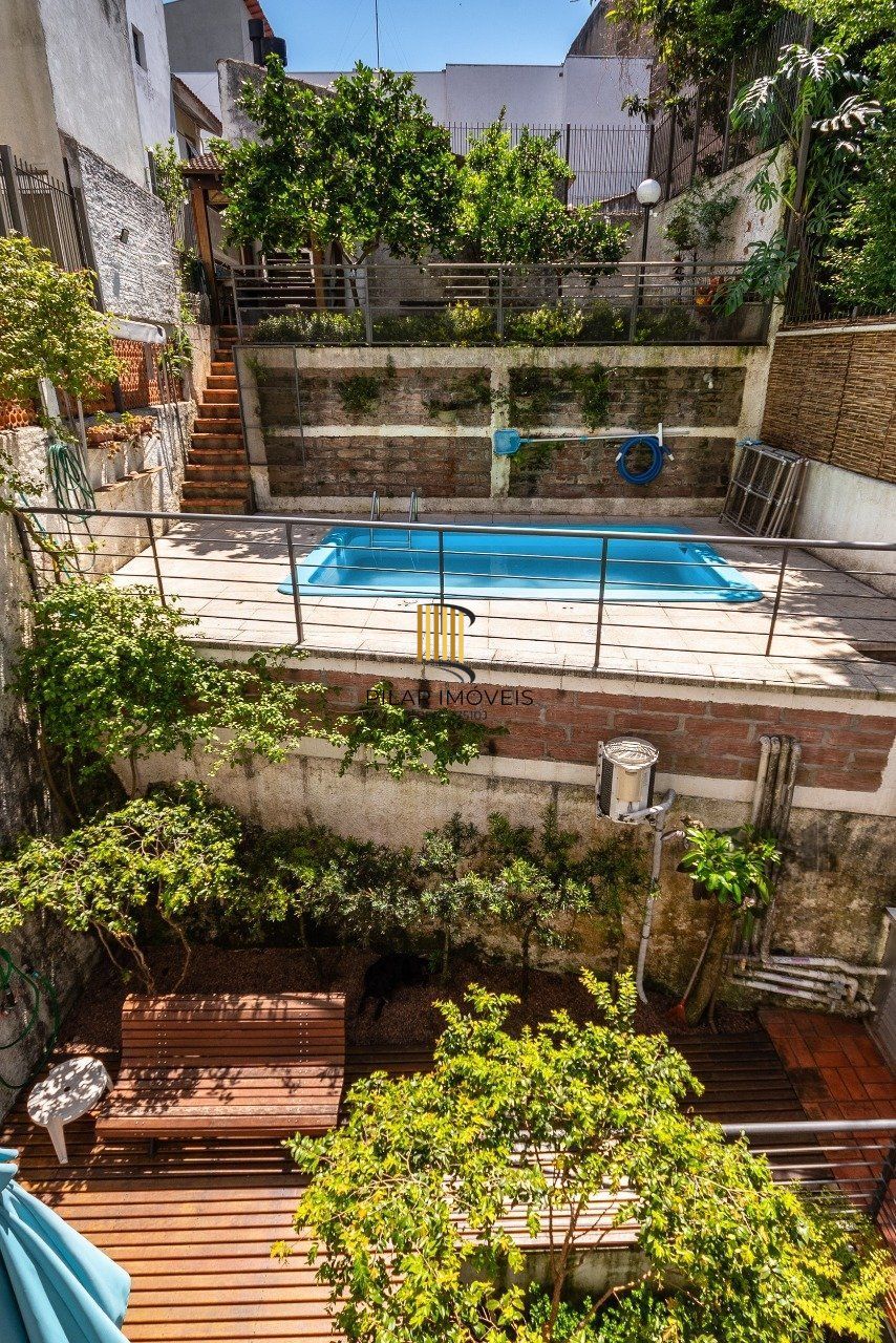 Casa 3 Dormitório(s) Bairro Centro Histórico