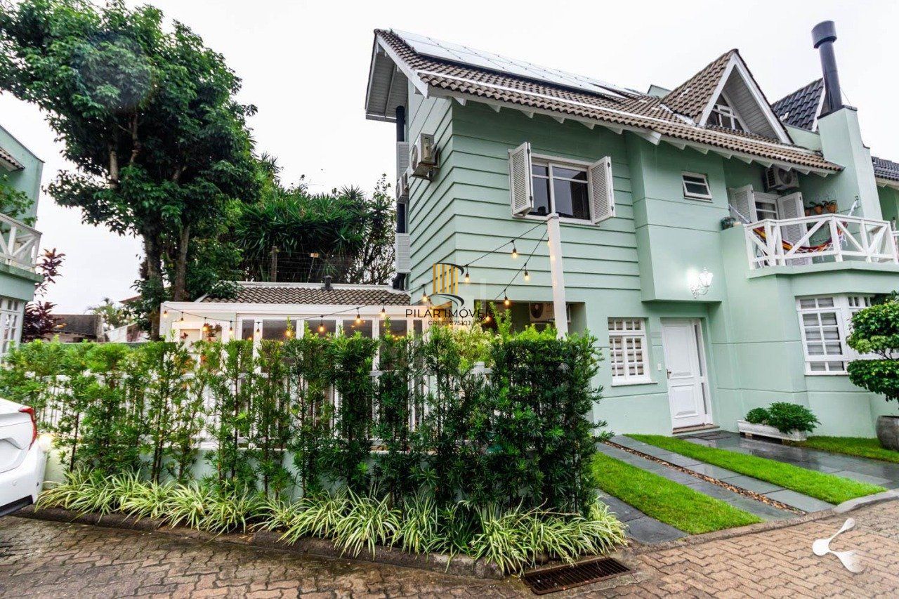 CASA 4 DORMITÓRIOS COM GARDEM NO GUARUJA - PORTO ALEGRE - RS