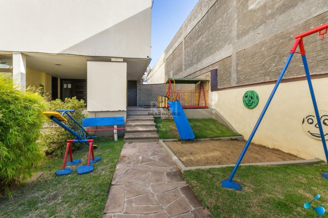Apartamento 02 dormitórios No Bairro Tristeza em Porto Alegre/RS