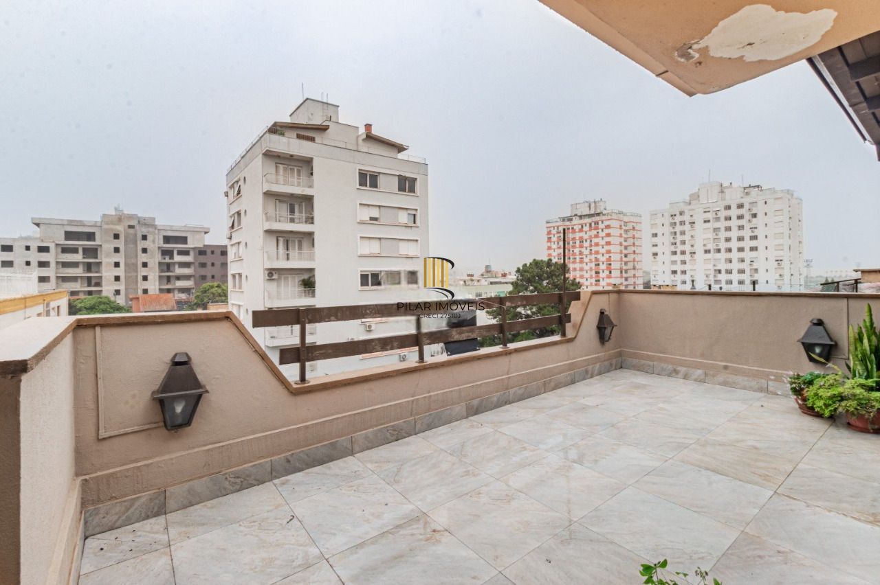 COBERTURA 3DORMITÓRIOS, 1 VAGA COBERTA NO CRISTAL PORTO ALEGRE RS