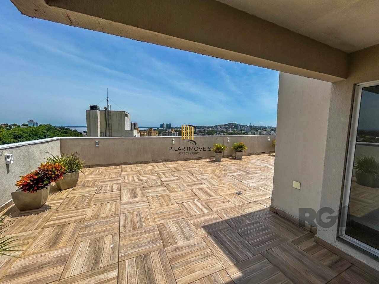 Apartamento de 02 dormitórios no Bairro Tristeza em Porto Alegre/RS