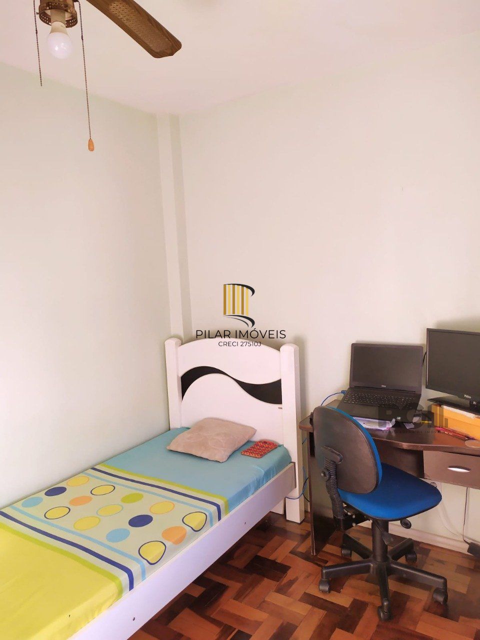 Apartamento de 2 dormitórios com vaga no bairro Petrópolis