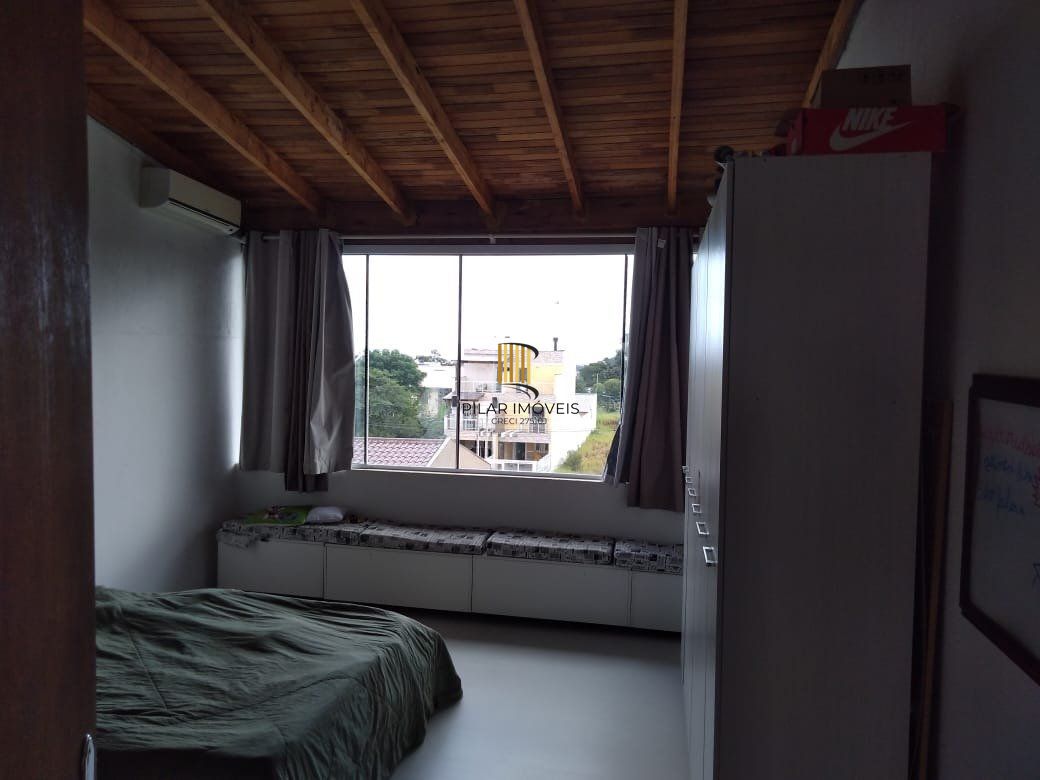 Casa para Venda - 100.45m², 4 dormitórios, sendo 2 suites, Guarujá, Porto Alegre