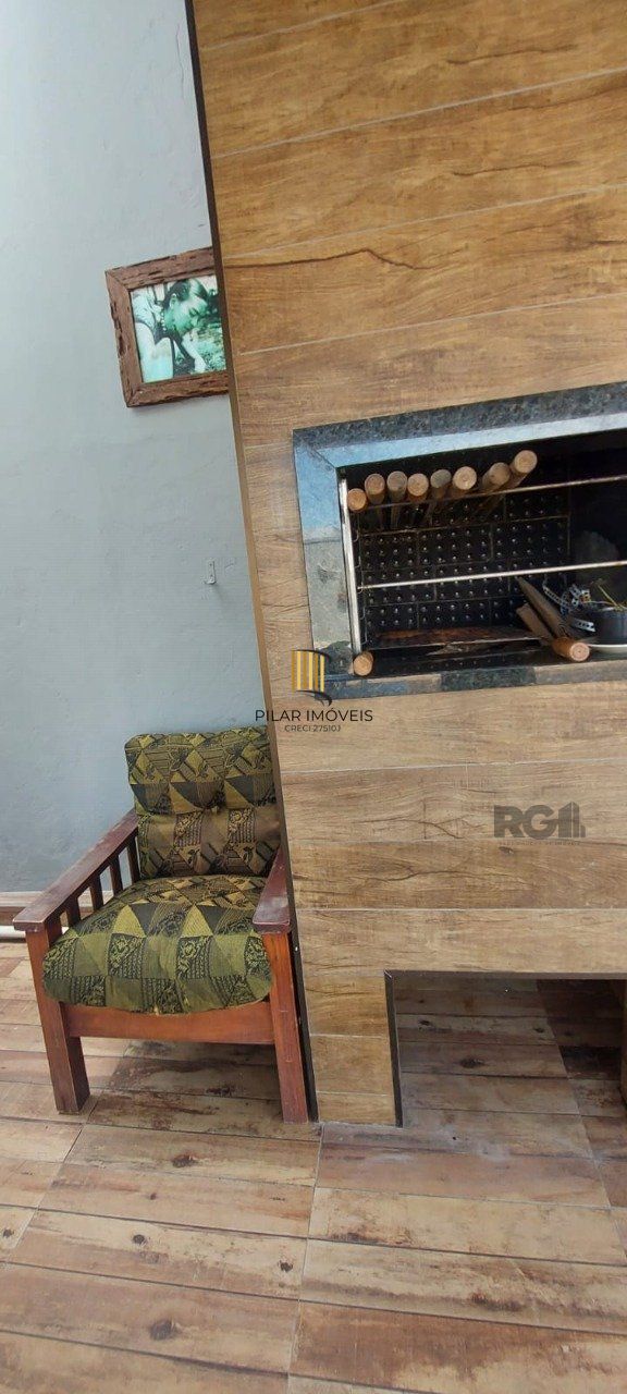 Casa com 2 dormitórios, sendo 1 suíte no bairro Florida em Guaíba