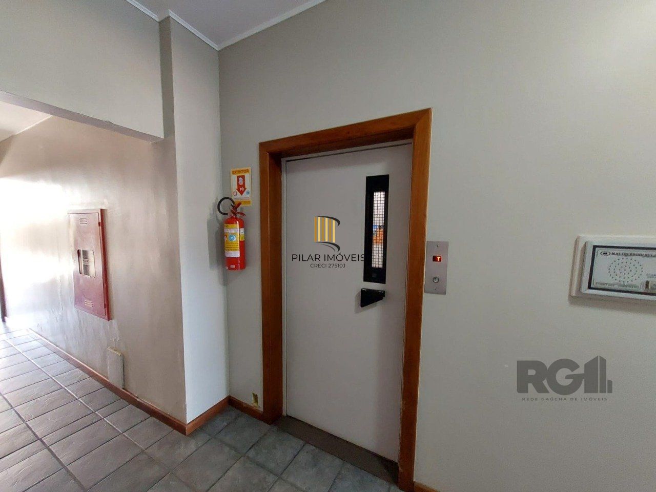 APARTAMENTO UM DORMITORIO, COM VAGA GARAGEM E ELEVADOR, NO BAIRRO NONOAI, EM PORTO ALEGRE, RS