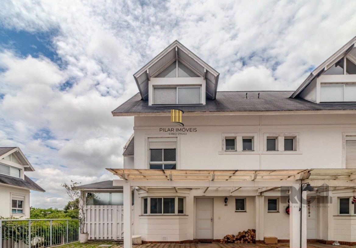 Casa em Condomínio com 04 Quartos - 4 vagas, 200,36 m² de área privativa - LOMBA DO PINHEIRO