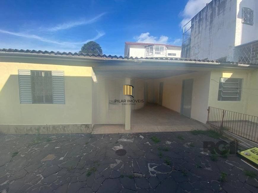 Casa  com 03 dormitórios e 01 suíte no Bairro Partenon Porto Alegre/RS