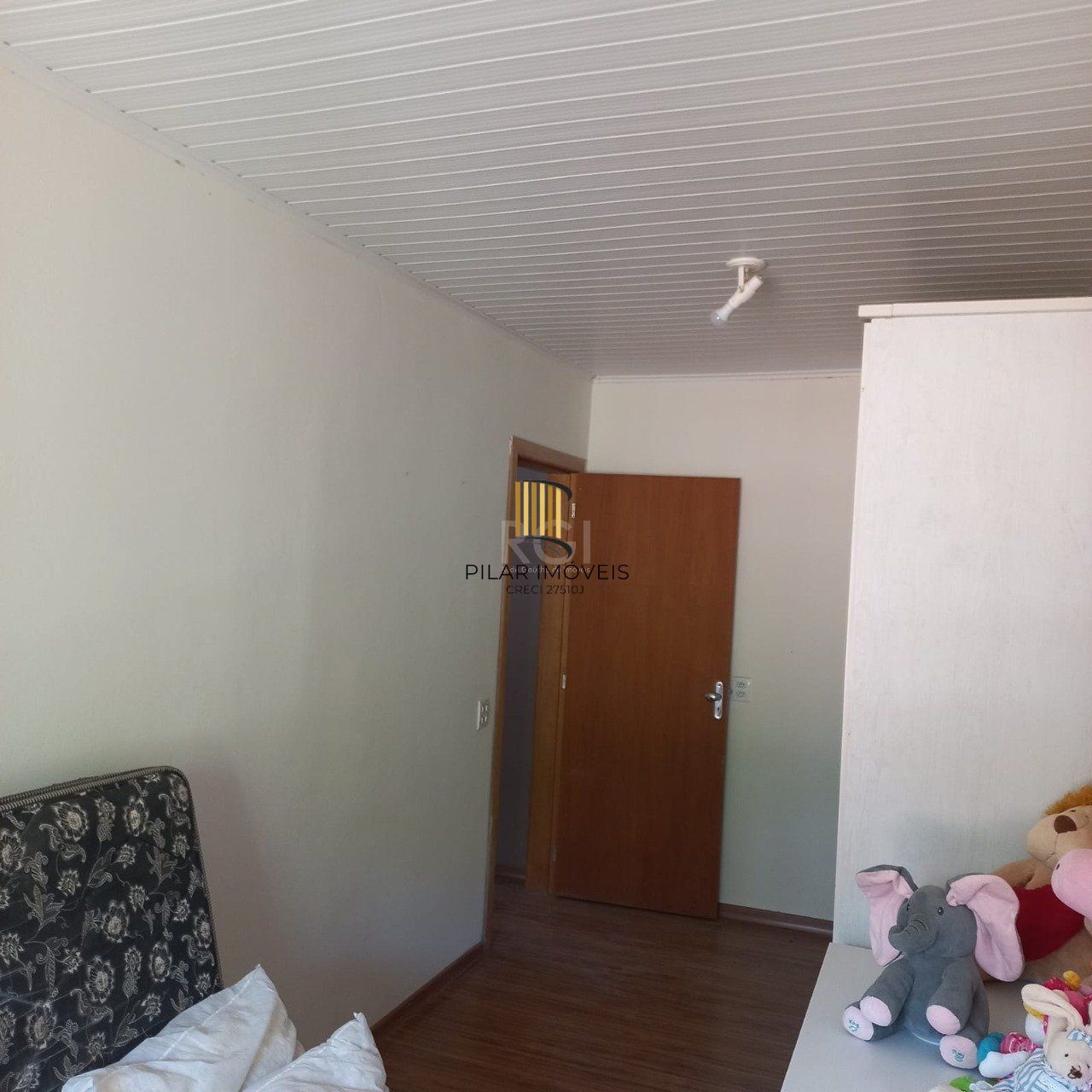 2 Casa com 4 quartos, 2 vagas de garagem, no bairro Belém Novo, Porto Alegre/RS     