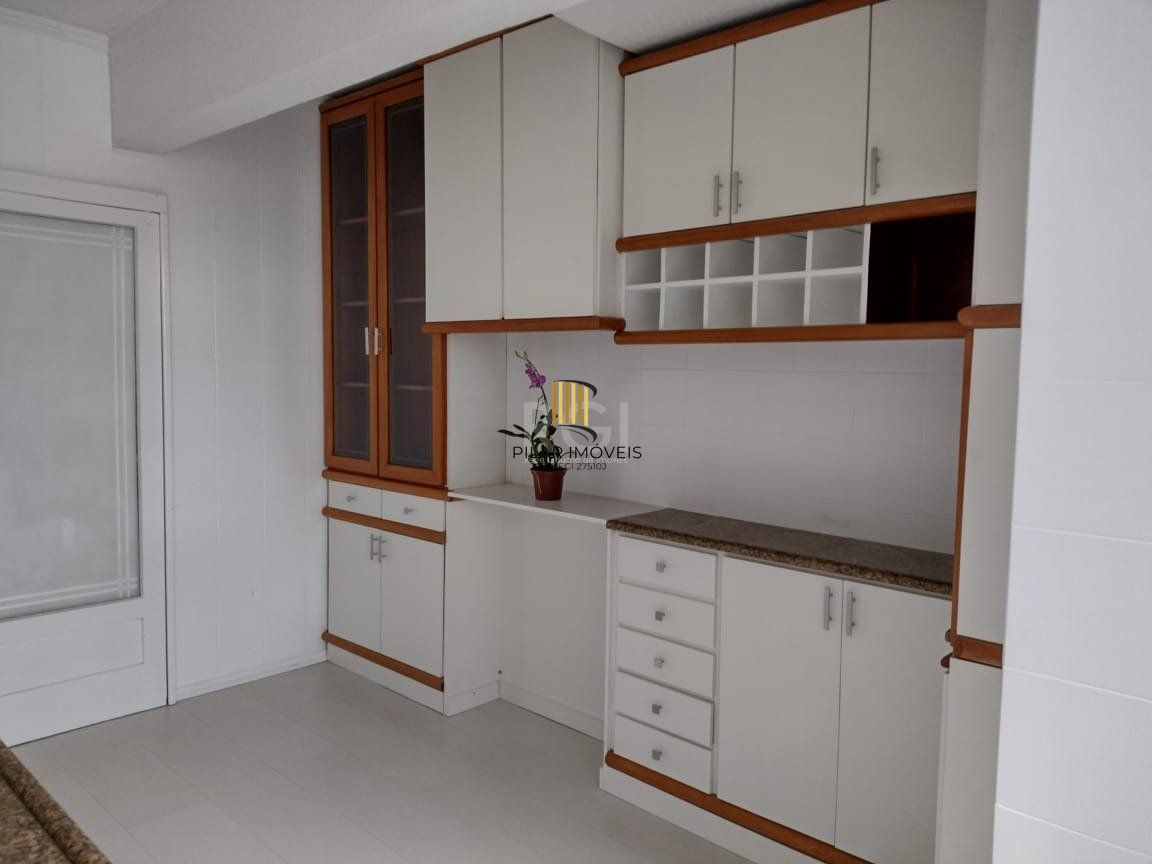 Ótimo apartamento de 3 dormitórios no centro de São Leopoldo