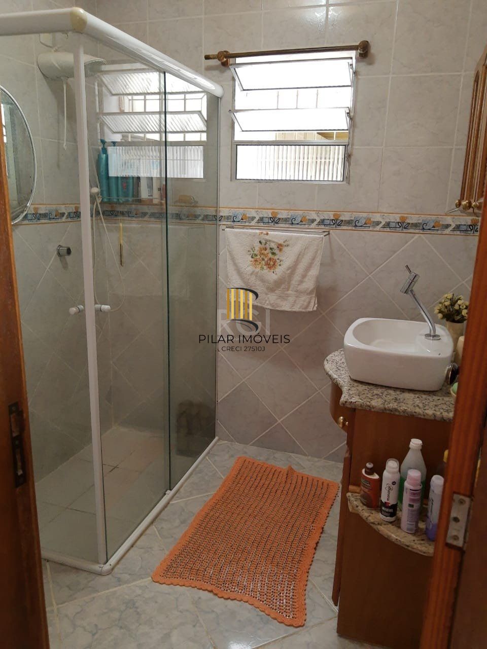 Casa para Venda - 103.38m², 2 dormitórios, sendo 1 suites, 3 vagas - Cecília, Porto Alegre