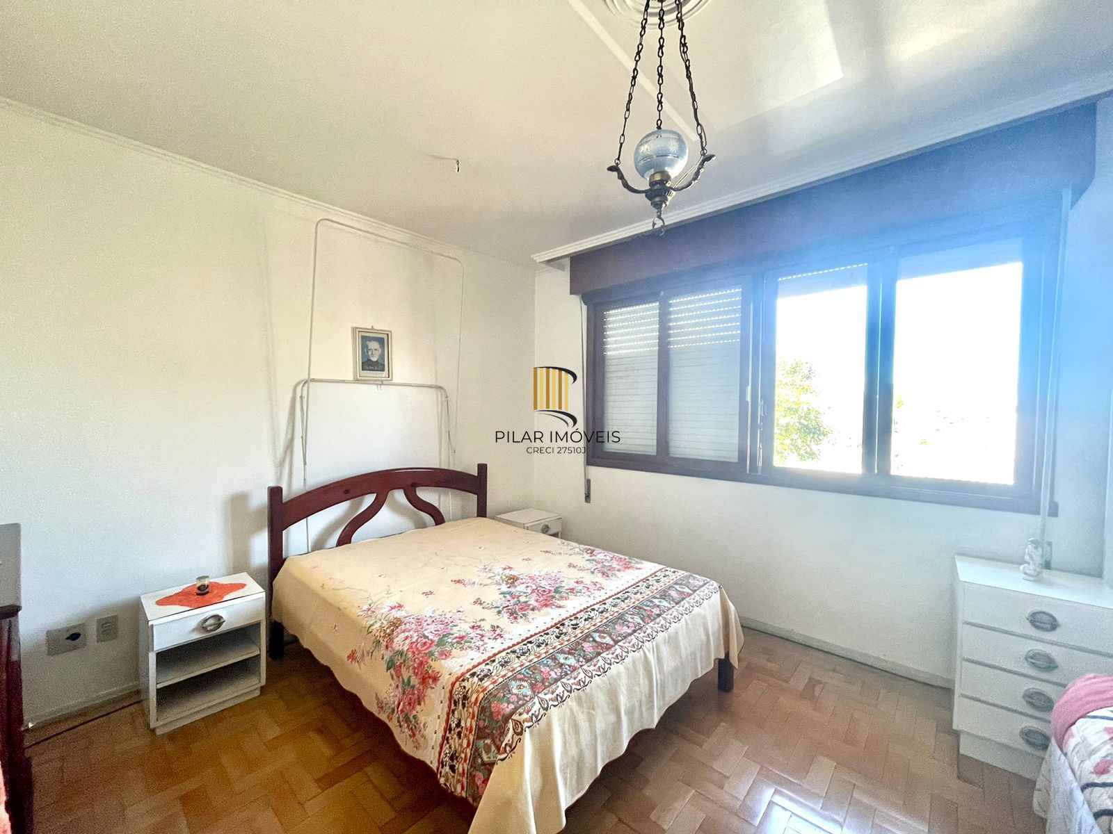 Sobrado Com 4 dormitórios, 1 suíte e 228M² no Bairro Petrópolis -Porto Alegre/RS