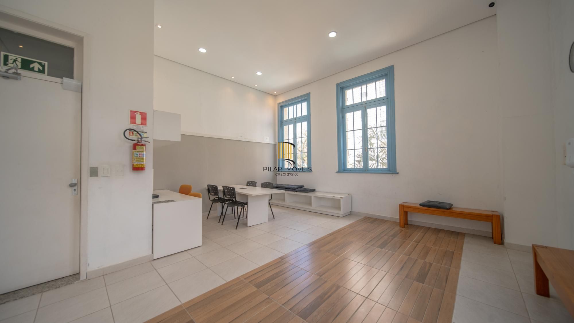 Apartamento Garden com 3 quartos e 107m² à venda em Teresópolis, Porto Alegre.