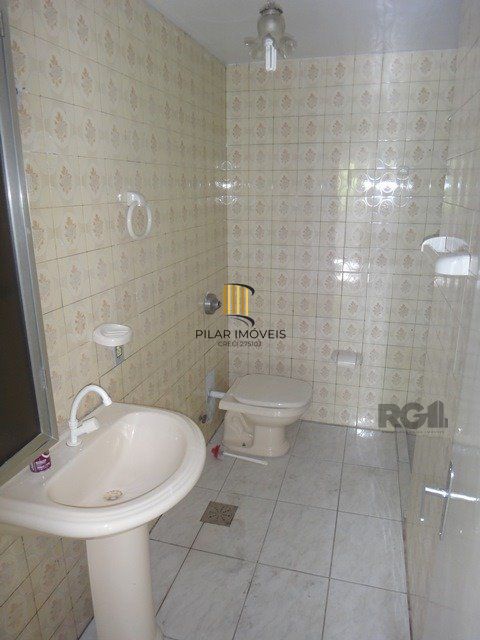 APTO 02 DORMITÓRIOS AMPLAS PEÇAS - 01 VAGA ESCRITURADA NO BAIRRO TRISTEZA