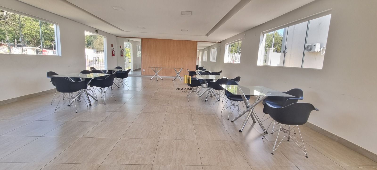 Apartamento 2 dormitórios, 1 vaga, semimobiliado - Cavalhada Porto Alegre RS