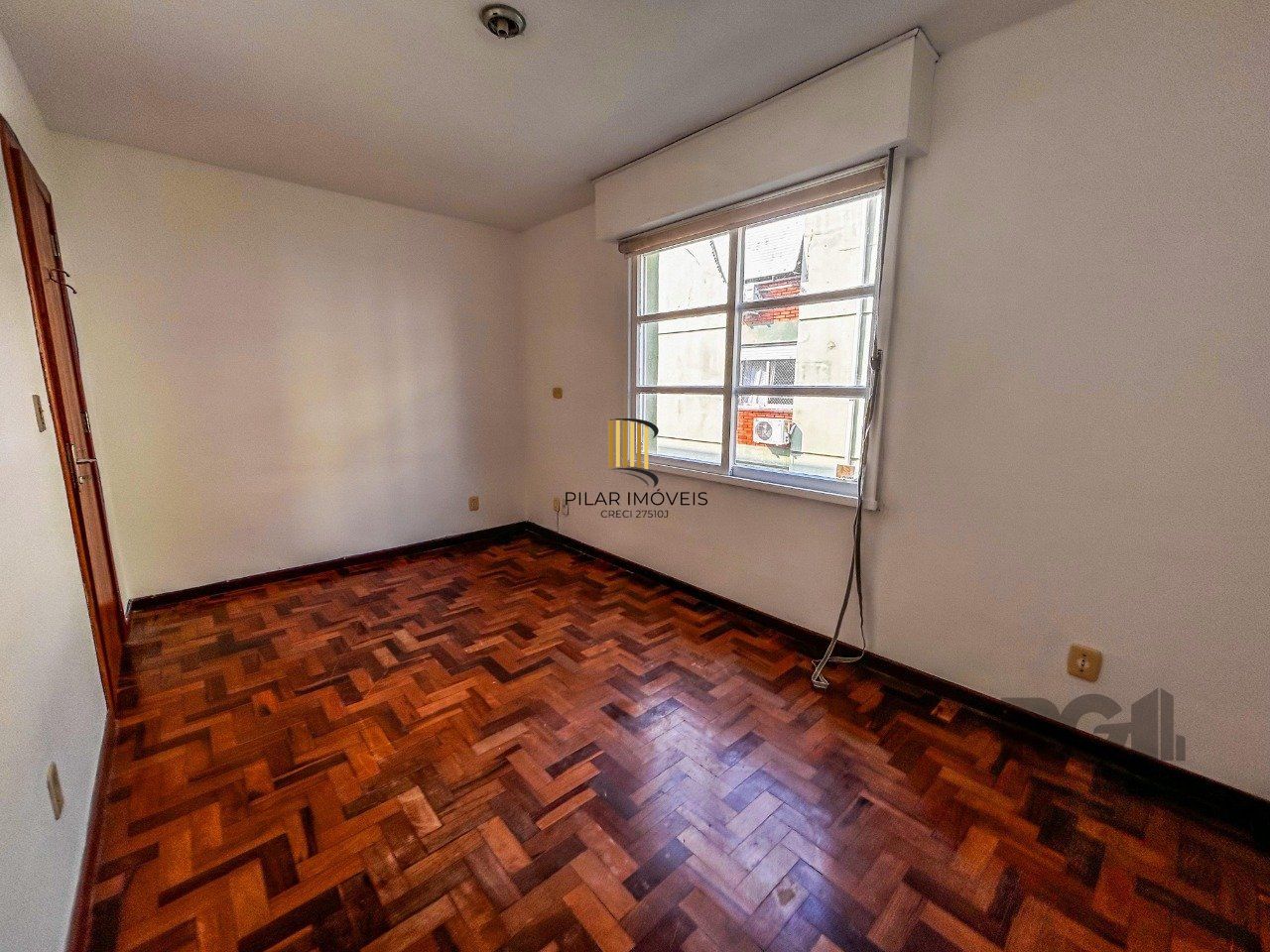APARTAMENTO 2 DORMITÓRIOS, VAGA ROTATIVA, NO BAIRRO CRISTAL, PORTO ALEGRE/RS