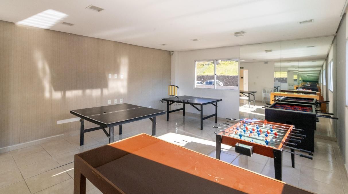 Apartamento com 03 quartos e 01 vaga escriturada no Bairro Camaquã