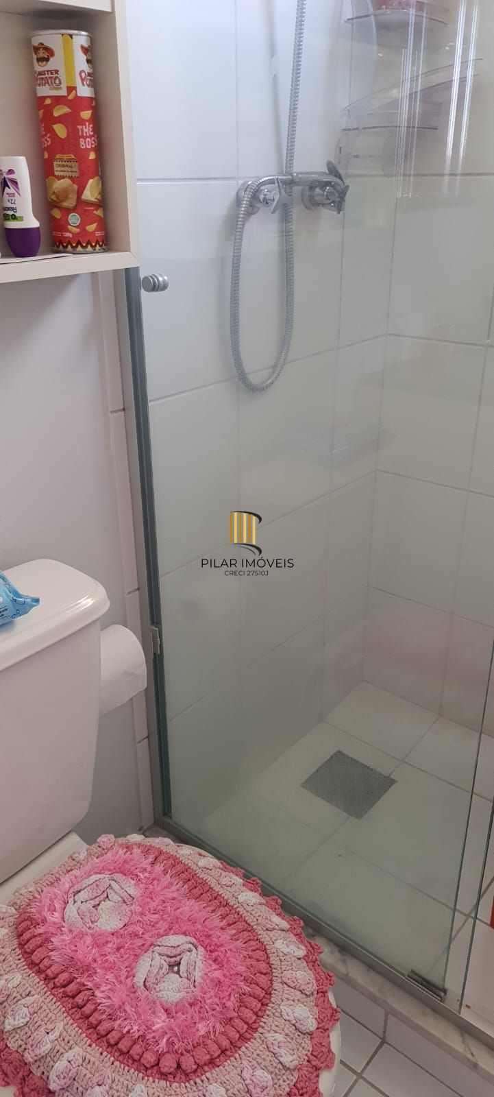 Apartamento com 03 dormitórios (01 suíte), 01 vaga no bairro Morro Santana