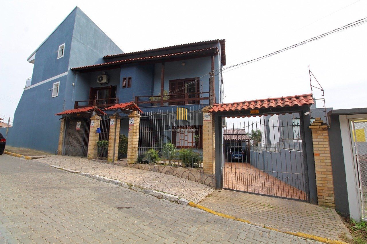 Casa para Venda - 339m², 3 dormitórios, 2 vagas - Vila Nova, Porto Alegre