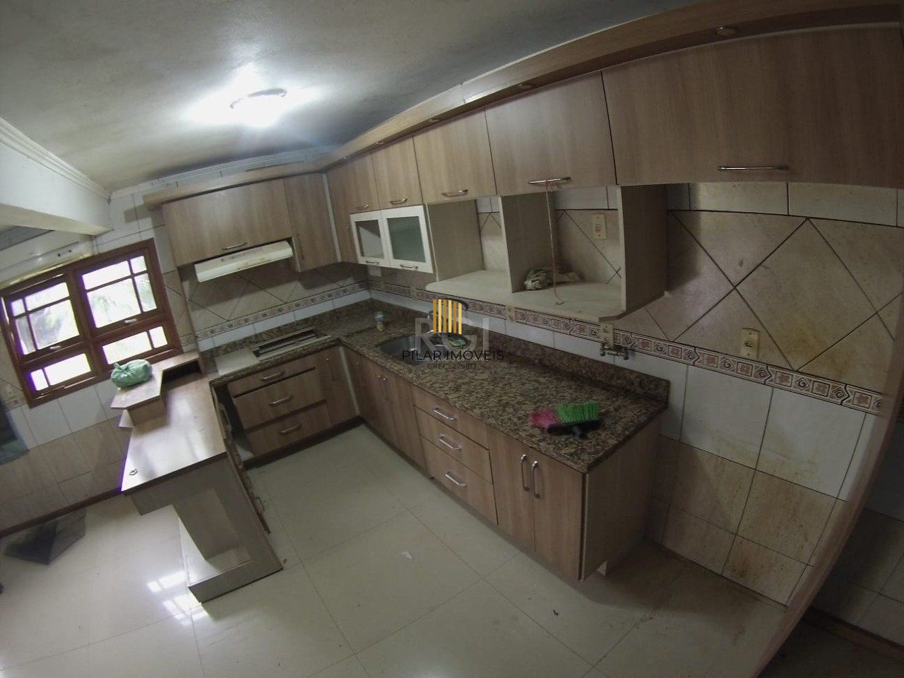 Casa 5 dormitórios no bairro Ponta Grossa