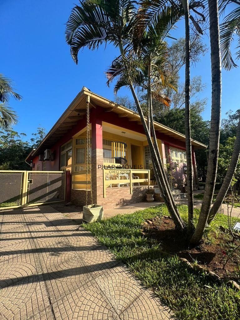 Casa com 4 quartos, suíte, churrasqueira, vaga de garagem, no bairro Elsa, Viamão/RS - Pilar Imóveis