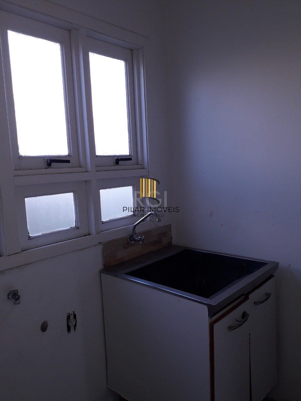 Casa para Venda - 205m², 2 dormitórios, sendo 1 suites, 2 vagas - Ipanema