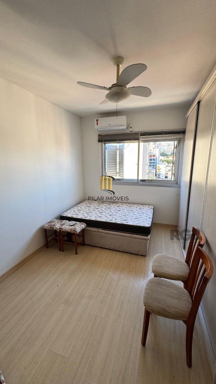 Apartamento JK semi mobiliado no bairro Rio Branco, Porto Alegre/RS - Pilar Imóveis