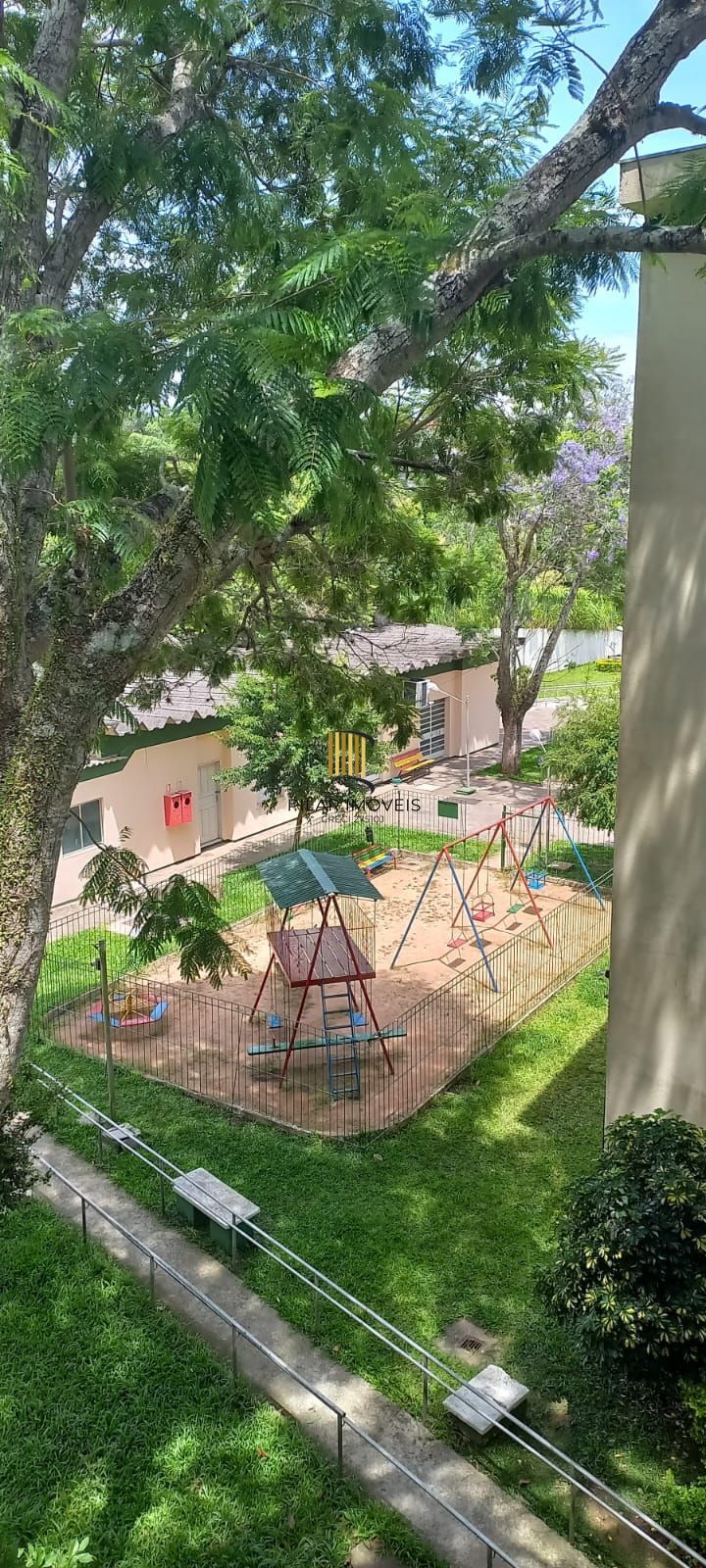 Apartamento de 2 dormitórios com vaga no bairro Vila Nova