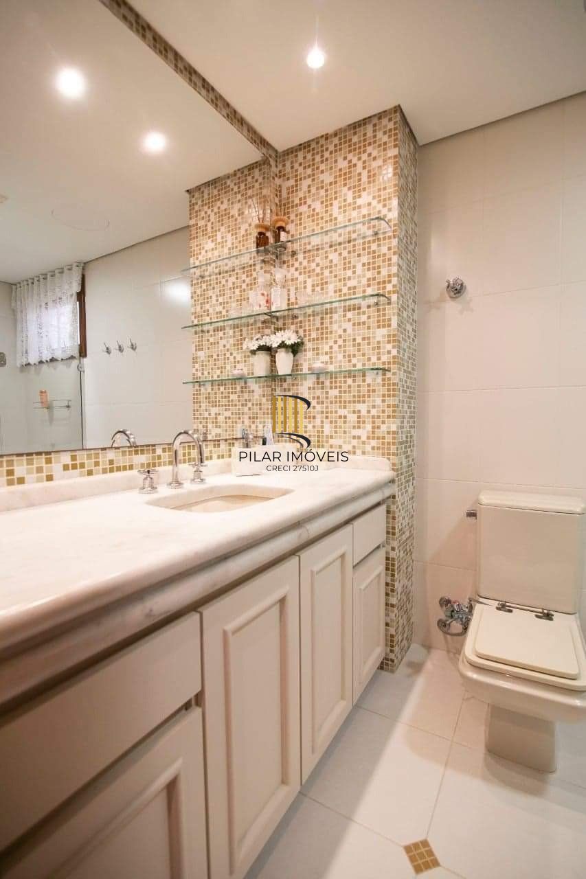 Apartamento para Venda - 246.47m², 3 dormitórios, sendo 1 suites, 2 vagas - Cristal