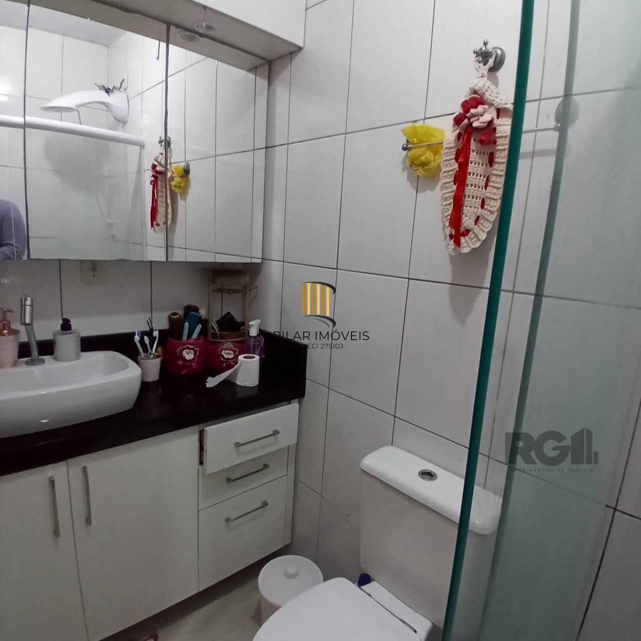 Casa para Venda - 97,95m², 4 dormitórios, 1 vagas - Hípica, Porto Alegre