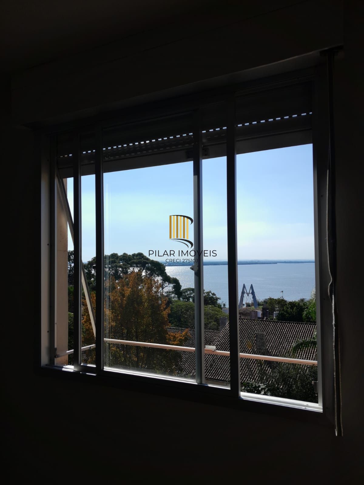 Apartamento de 2 dormitórios com estacionamento rotativo , ultimo andar sem elevador , com vista !