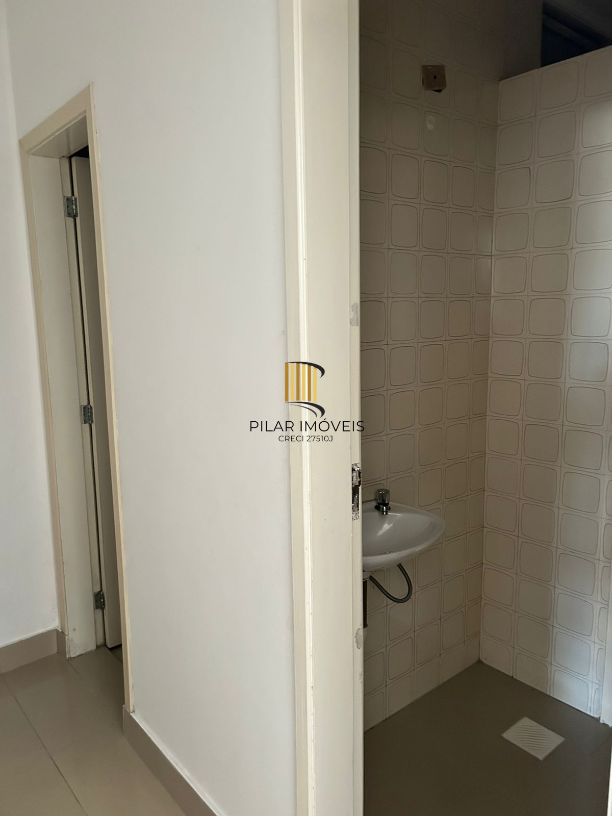 Apartamento 1 dormitório no bairro Santo Antônio Porto Alegre-RS