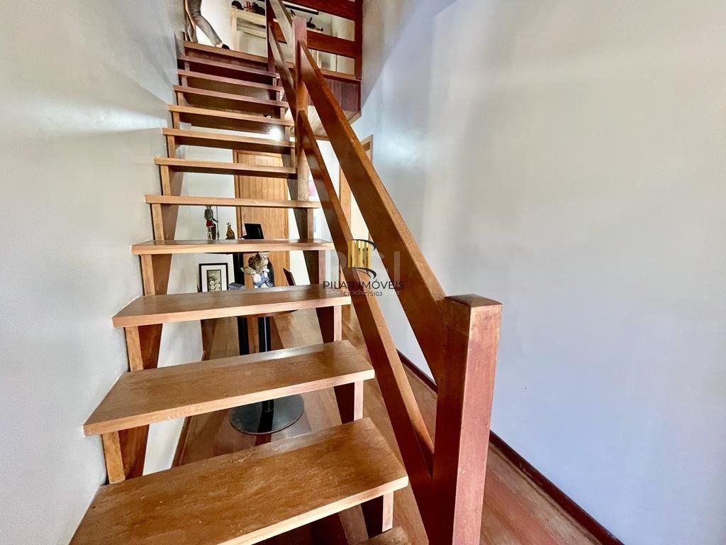 Casa Condominio para Venda - 187.9m², 4 dormitórios, sendo 1 suites, 2 vagas - Pedra Redonda, Porto Alegre