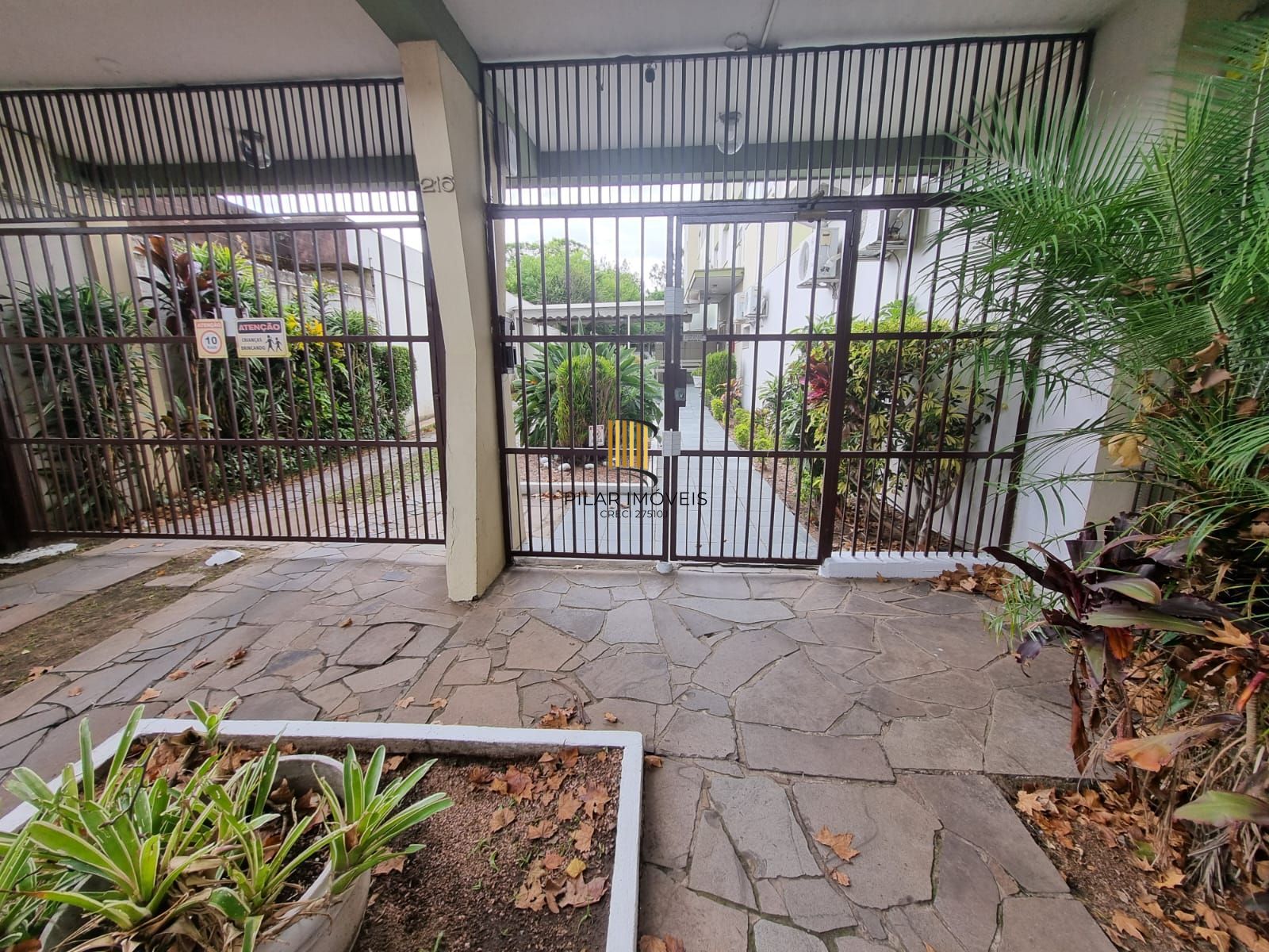 APARTAMENTO 2 DORMITÓRIOS – ÓTIMO ESTADO | LOCALIZAÇÃO PRIVILEGIADA