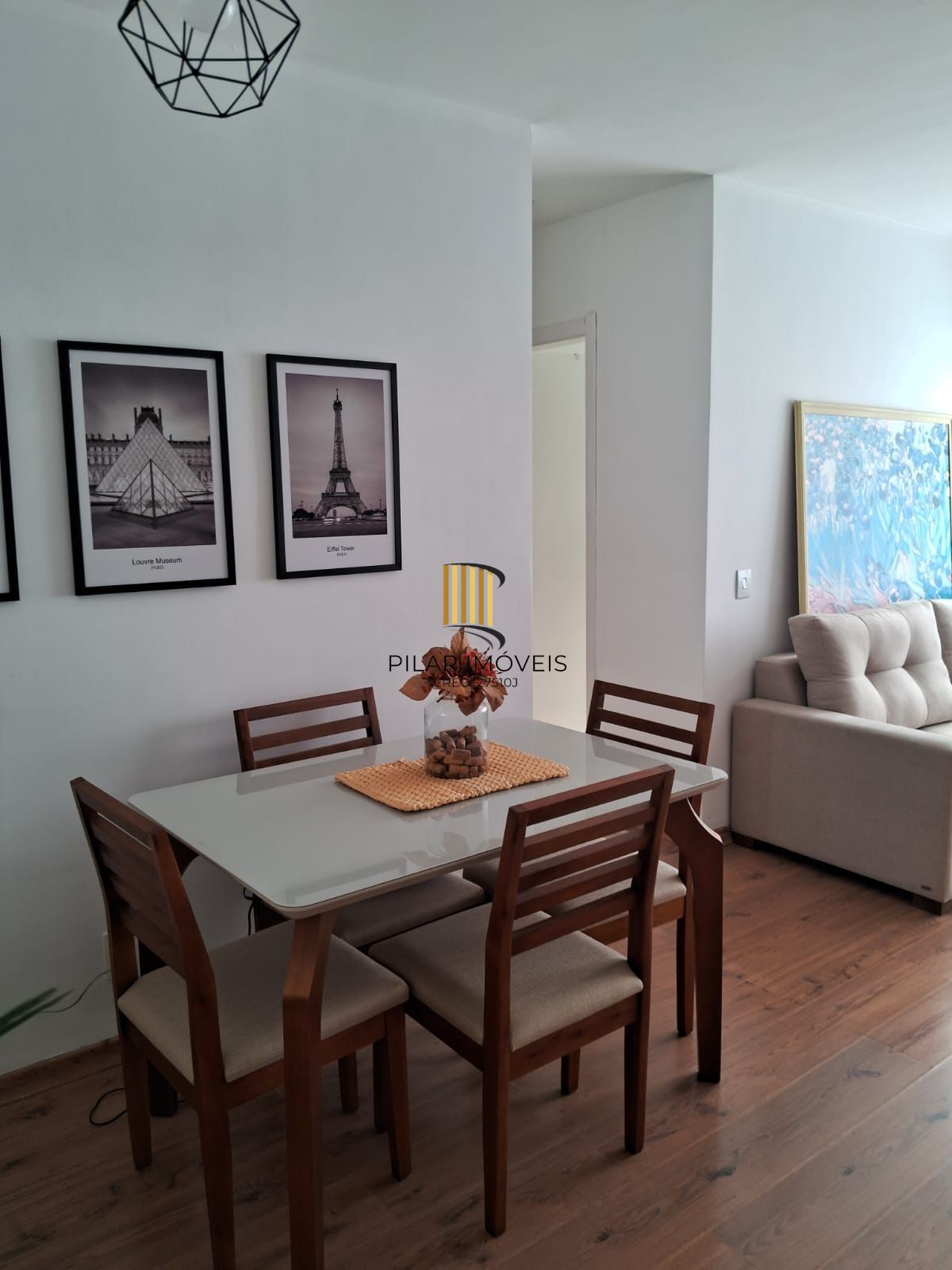 Apartamento 2 dormitórios no bairro Cristal